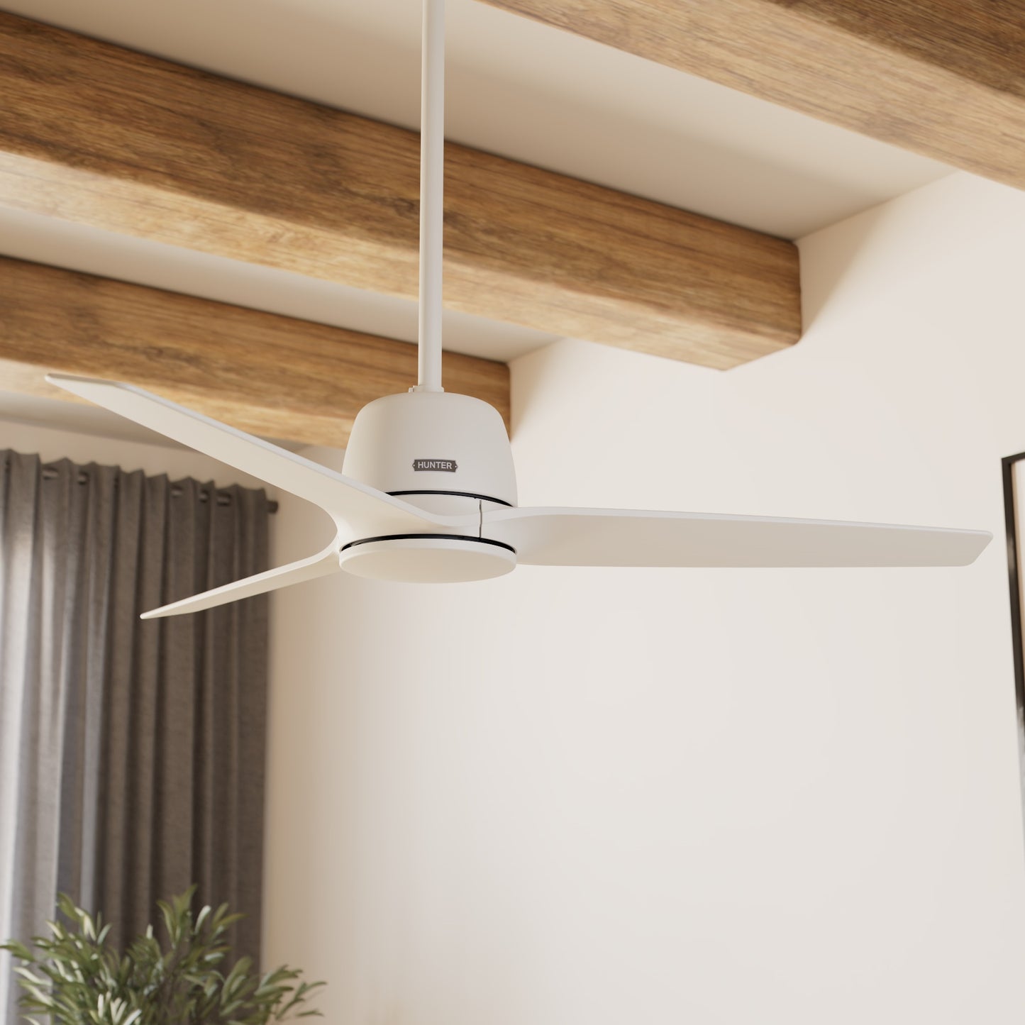 Hunter 52 inch Malden Matte White Ceiling Fan and Handheld Remote