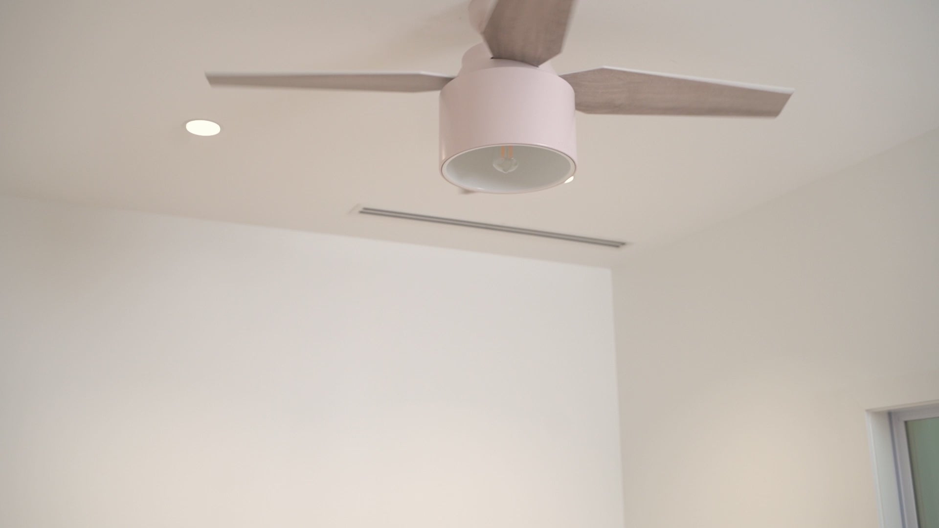 Cranbrook Low Profile with Light 52 inch